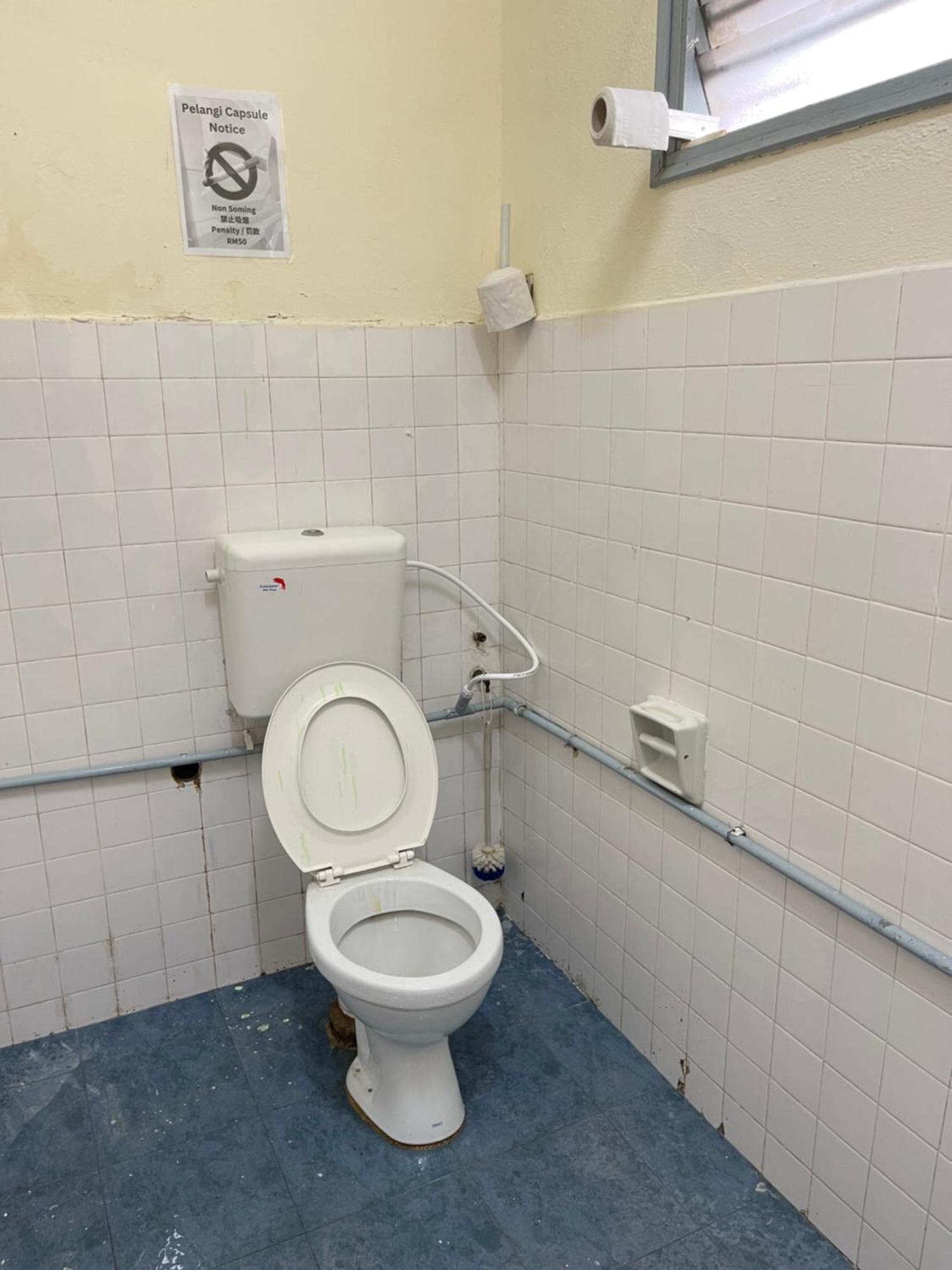 Pelangi Capsule Hostel Johor Bahru Kültér fotó